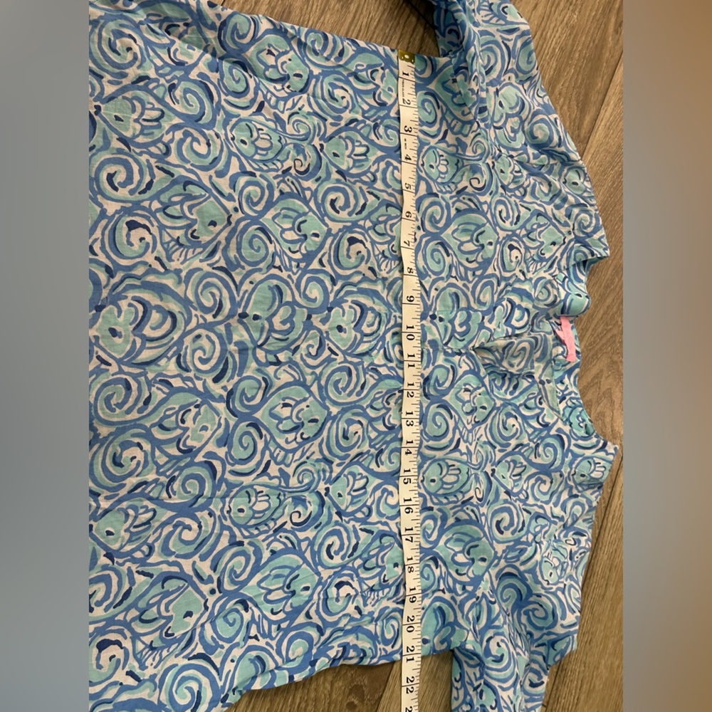 💙☀️Lilly Pulitzer Amelia Island Tunic - Chasing Tail Print💙☀️ - Picture 10 of 12